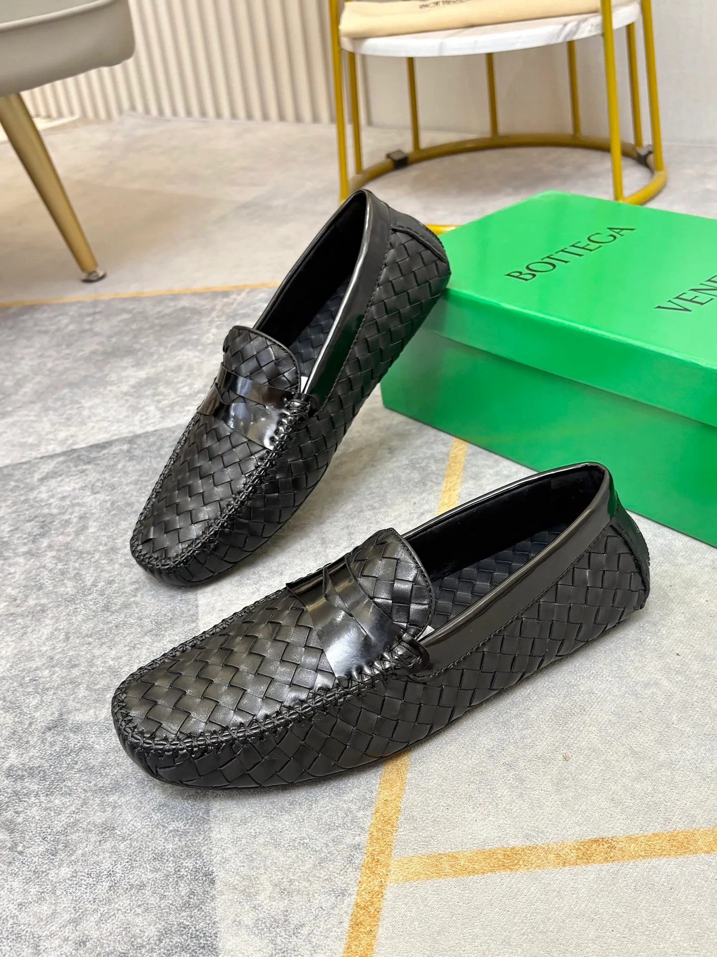P420💰 (Niu Li + Niu Pad) [BV] The latest hot style‼ ️Casual men's shoes, uppers imported first-layer cowhide ➕Full imported cowhide lining✔️Exquisite workmanship, excellent foot feel, special rubber soles✔️, cool and fashionable, the latest fashion, fashionable outsole, hurry up.  Code number: 38-44 (can be customized to 37.45, non-refundable)